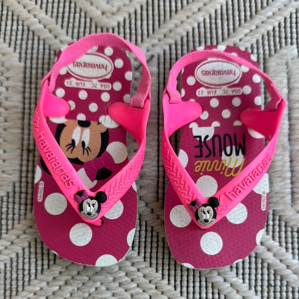 Havaianas Pink Polka Dot Flip Flops with Cartoon Design